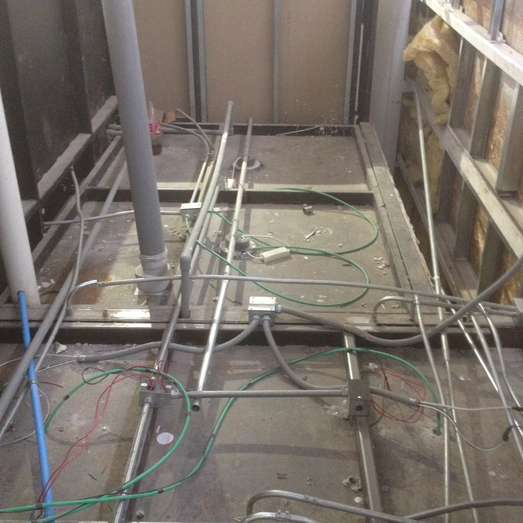 Levantamiento Eléctrico 006